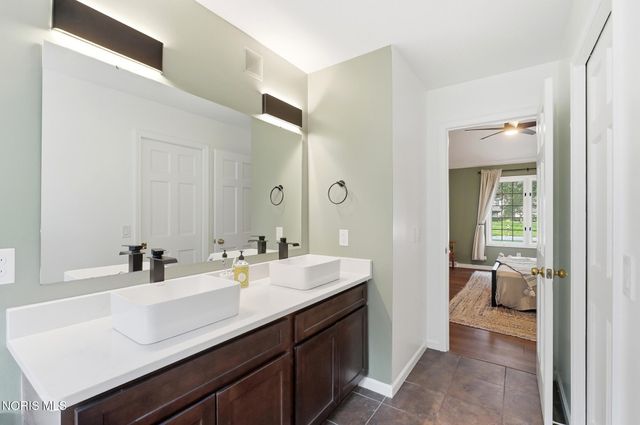 11053 Birch Pointe Drive, Whitehouse, OH 43571