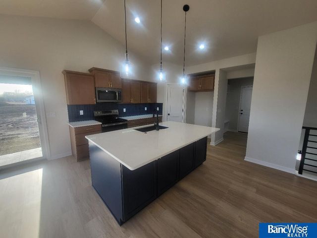 500 Railroad Street, Hallam, NE 68368