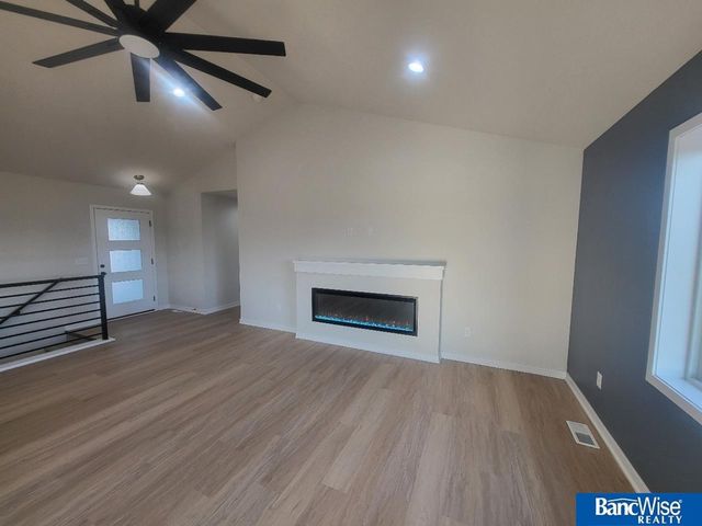 500 Railroad Street, Hallam, NE 68368