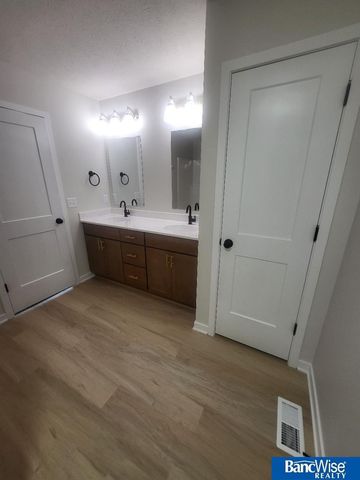 500 Railroad Street, Hallam, NE 68368