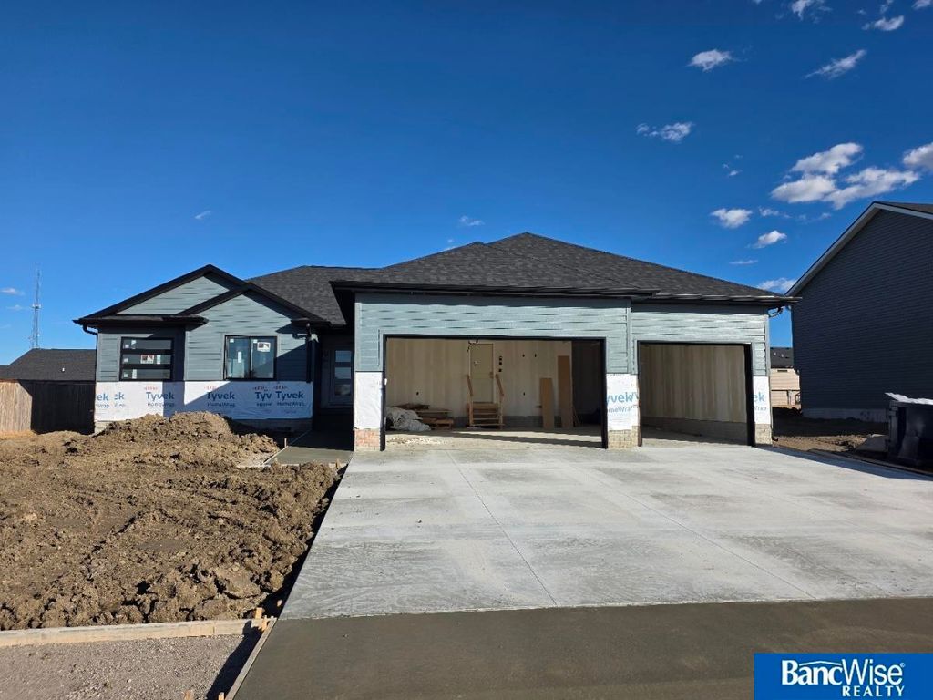 500 Railroad Street, Hallam, NE 68368