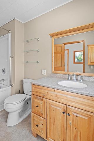 7916 Shorewood DRIVE, Salem, WI 53168