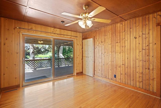7916 Shorewood DRIVE, Salem, WI 53168