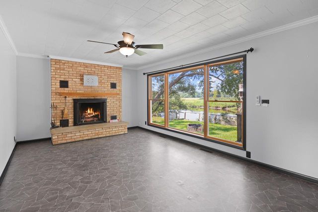 7916 Shorewood DRIVE, Salem, WI 53168