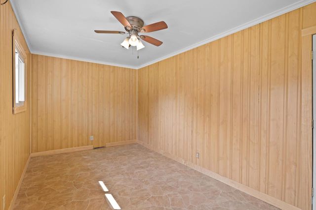 7916 Shorewood DRIVE, Salem, WI 53168