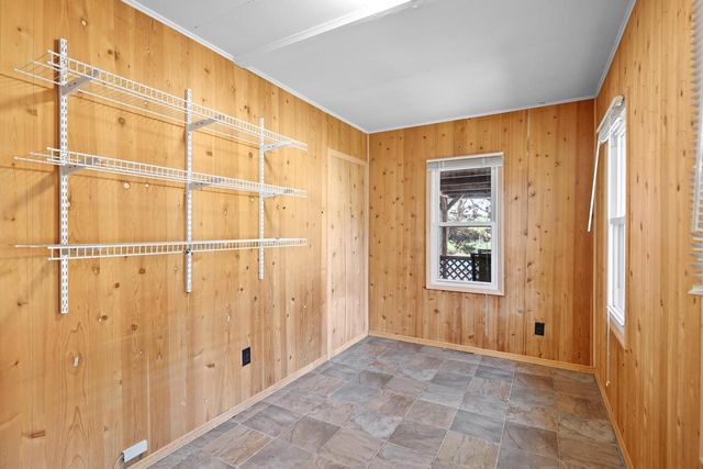 7916 Shorewood DRIVE, Salem, WI 53168