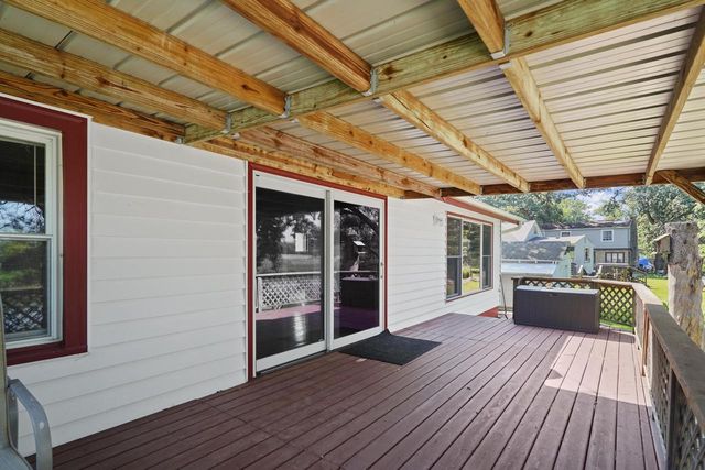 7916 Shorewood DRIVE, Salem, WI 53168
