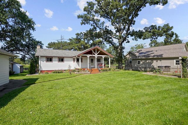 7916 Shorewood DRIVE, Salem, WI 53168