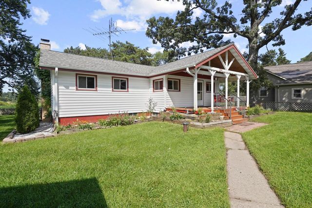 7916 Shorewood DRIVE, Salem, WI 53168