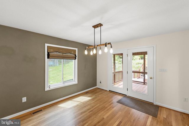 1011 LIBERTY HALL RD, Front Royal, VA 22630