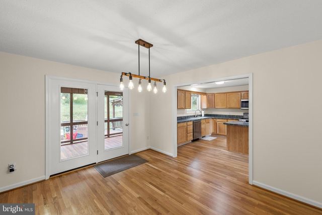 1011 LIBERTY HALL RD, Front Royal, VA 22630