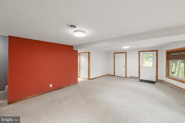 1011 LIBERTY HALL RD, Front Royal, VA 22630