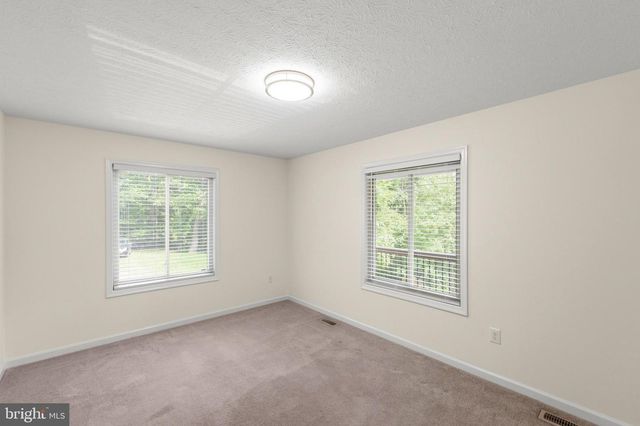 1011 LIBERTY HALL RD, Front Royal, VA 22630