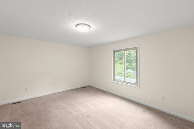 1011 LIBERTY HALL RD, Front Royal, VA 22630