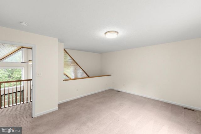 1011 LIBERTY HALL RD, Front Royal, VA 22630