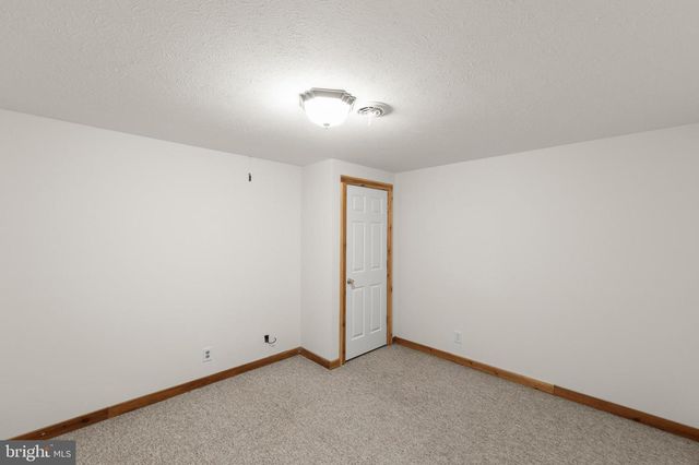 1011 LIBERTY HALL RD, Front Royal, VA 22630