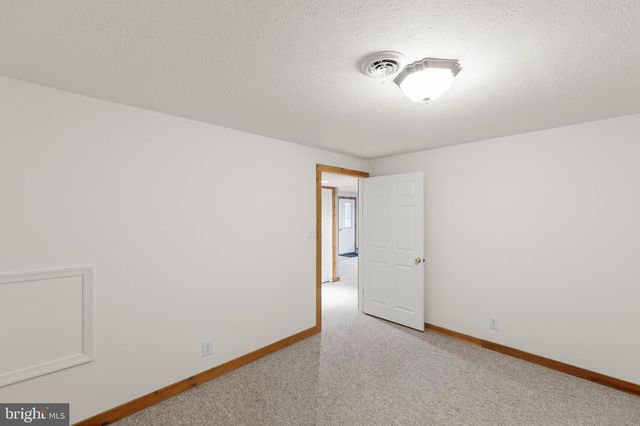 1011 LIBERTY HALL RD, Front Royal, VA 22630