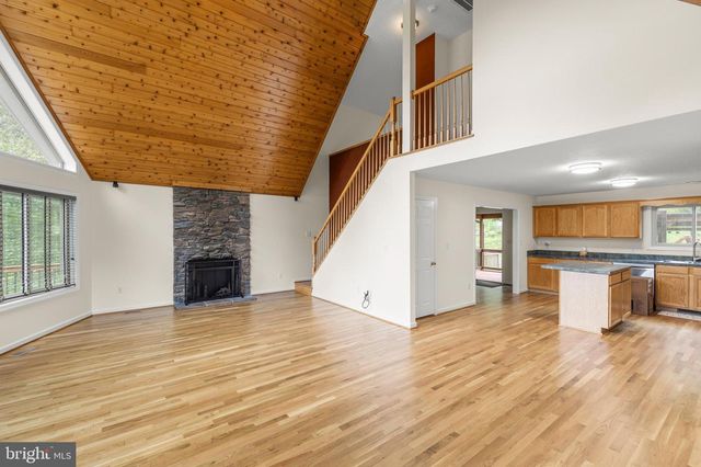 1011 LIBERTY HALL RD, Front Royal, VA 22630