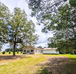 1168 W Green Hill Rd, Mc Minnville, TN 37110