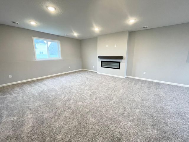 19951 Enfield Avenue N, Forest Lake, MN 55025