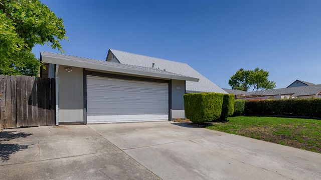 6113 Ledgewood, Citrus Heights, CA 95621