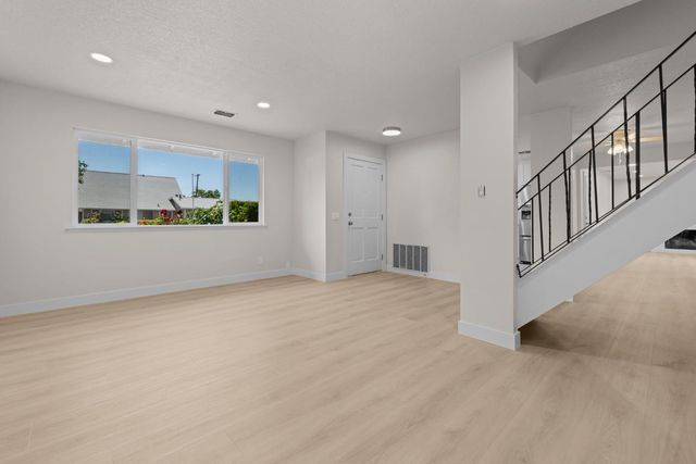 6113 Ledgewood, Citrus Heights, CA 95621