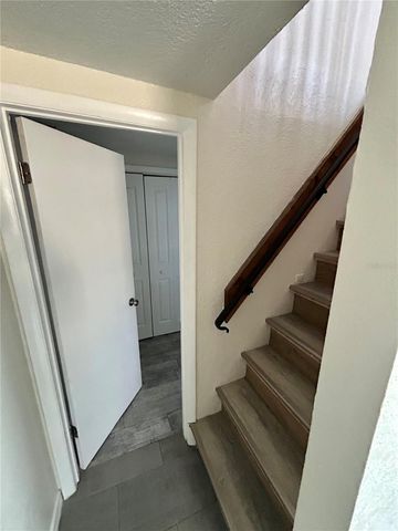 18812 CARR DRIVE C, Lutz, FL 33559