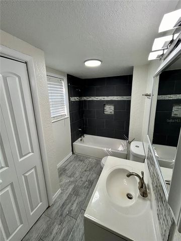 18812 CARR DRIVE C, Lutz, FL 33559