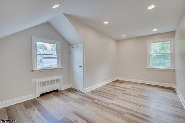 311 W 3Rd Ave, Roselle Boro, NJ 07203