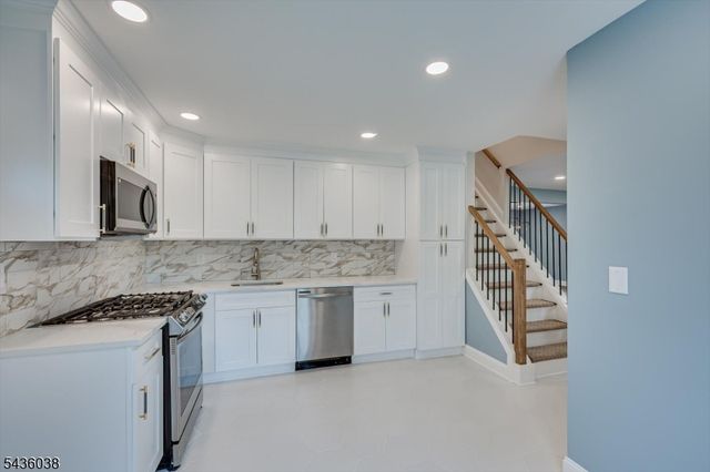 311 W 3Rd Ave, Roselle Boro, NJ 07203
