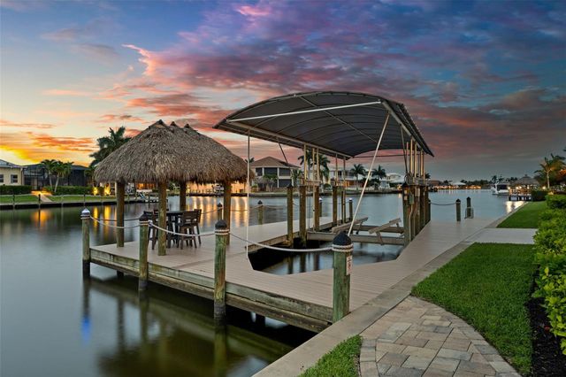 105 SW 52ND STREET, Cape Coral, FL 33914