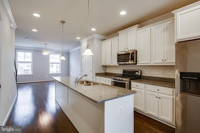 833 JARRETT LN, Glen Burnie, MD 21060