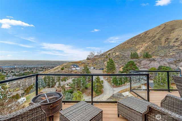 222 Austin Ave, Wenatchee, WA 98801