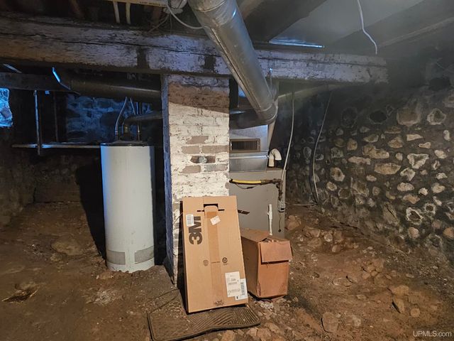 19380 W Calverley Avenue, Houghton, MI 49931