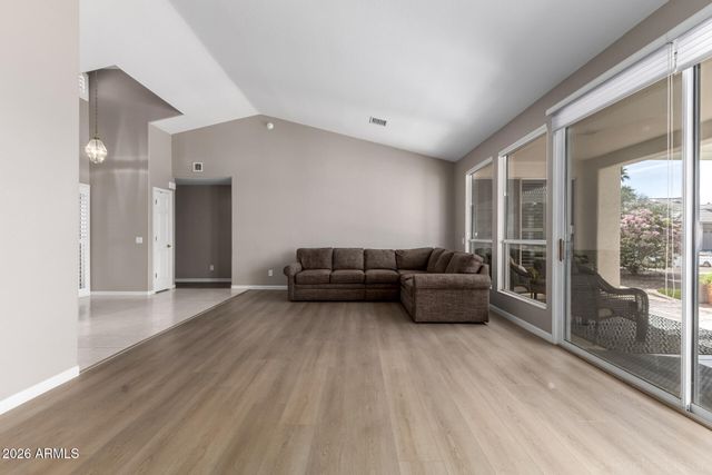 9429 E DESERT LAKE Drive, Sun Lakes, AZ 85248