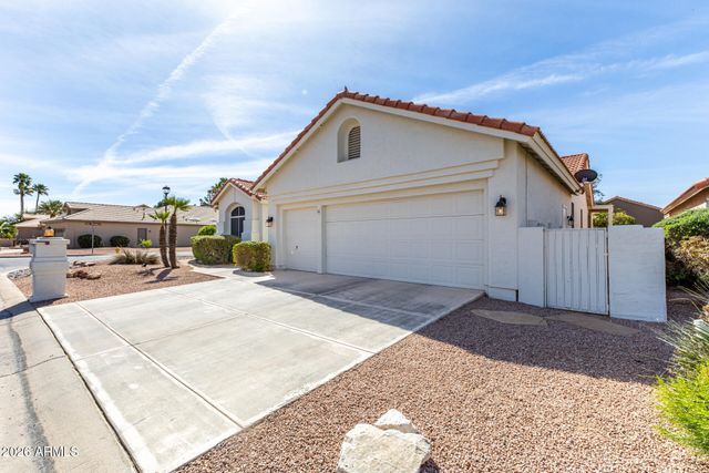 9429 E DESERT LAKE Drive, Sun Lakes, AZ 85248
