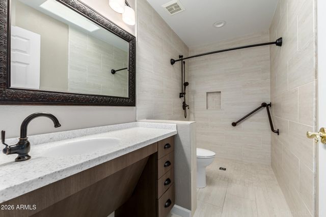 9429 E DESERT LAKE Drive, Sun Lakes, AZ 85248