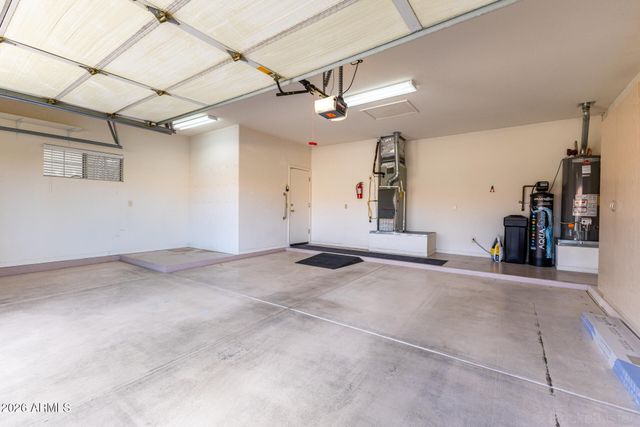 9429 E DESERT LAKE Drive, Sun Lakes, AZ 85248