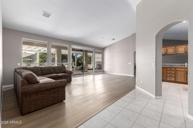 9429 E DESERT LAKE Drive, Sun Lakes, AZ 85248