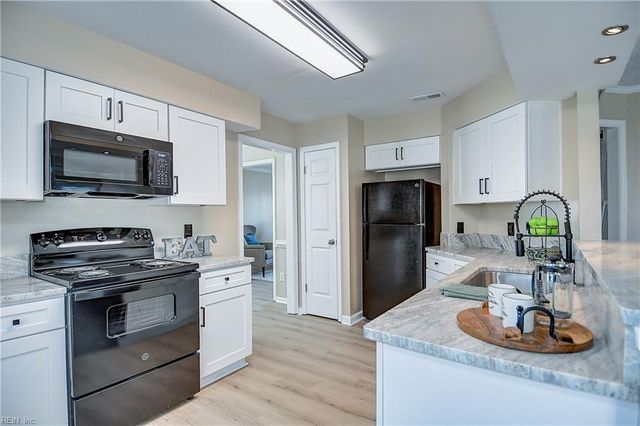 427 Supplejack CT, Chesapeake, VA 23320