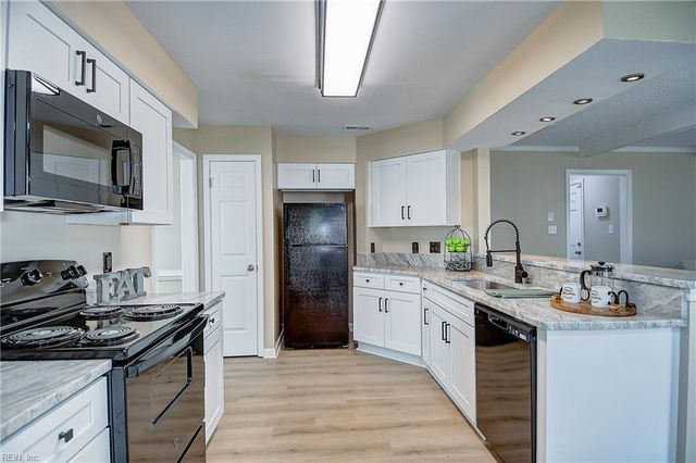 427 Supplejack CT, Chesapeake, VA 23320