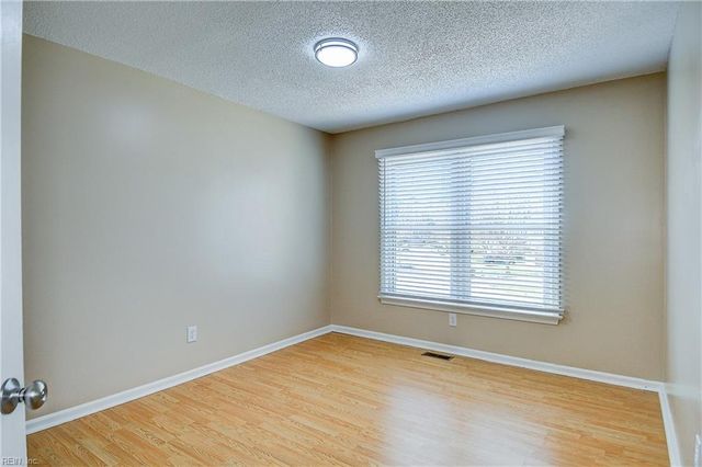 427 Supplejack CT, Chesapeake, VA 23320