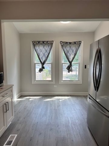 7025 S Lowe Avenue, Chicago, IL 60621