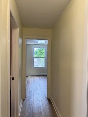 7025 S Lowe Avenue, Chicago, IL 60621