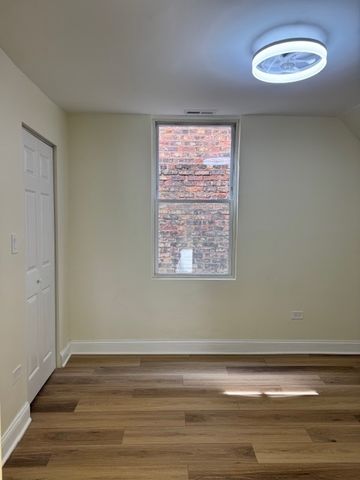 7025 S Lowe Avenue, Chicago, IL 60621