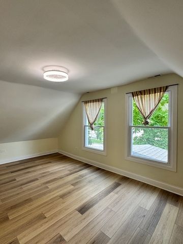 7025 S Lowe Avenue, Chicago, IL 60621