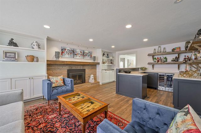 3325 NW 61st Street, Oklahoma City, OK 73112