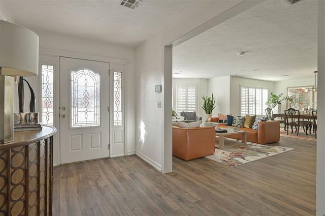 3325 NW 61st Street, Oklahoma City, OK 73112