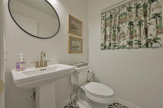 3325 NW 61st Street, Oklahoma City, OK 73112