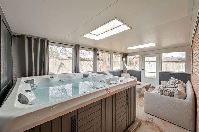 3325 NW 61st Street, Oklahoma City, OK 73112